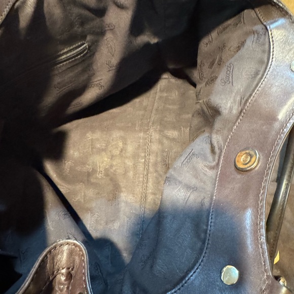 Gucci Sukey Brown Leather Shoulder Bag with Gold Accents - Picture 9 of 16